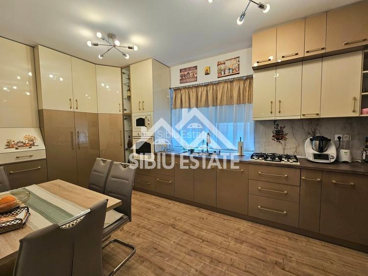 Casa 4 camere 3 bai Selimbar Brana - 11
