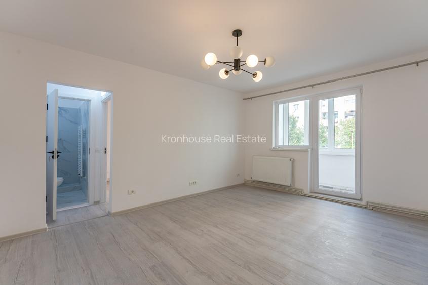 Apartament 2 camere renovat complet, etaj 1, in zona Astra - Calea Bucuresti. - 2