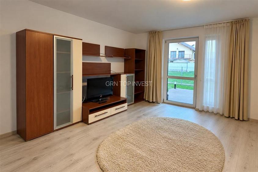 Apartament modern 2 camere curte si 3 parcari Selimbar