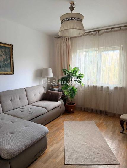 3 camere Decomandat | Vlahuță - Nerva Traian | Bloc 1994 | 2 Băi - 2