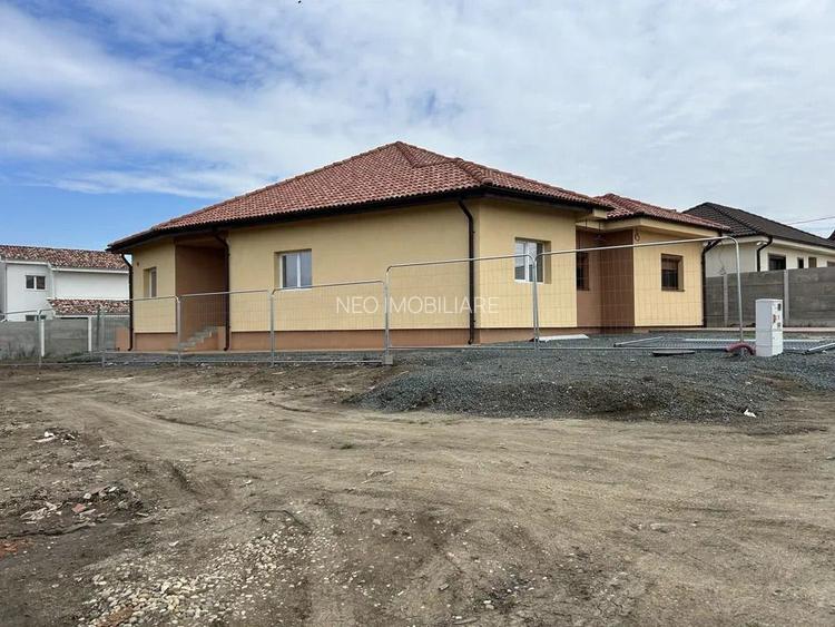 DUPLEX ZONA CARAGIALE LA 600 EURO - 8