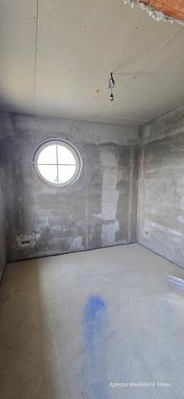 Casa noua cu etaj, zona Rediu