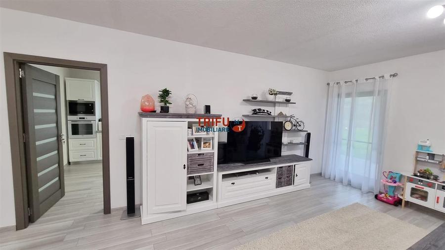 Case tip Duplex pe nivel de vanzare comuna Ighiu