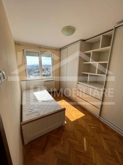 Apartament cu 3 camere, 80 mp, decomandat, Zona UMFST