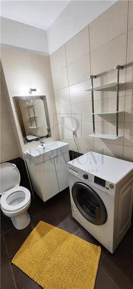 LIPOVEI - DECOMANDAT - 2 CAMERE - MANSARDA - CENTRALA PROPRIE - CLIMA