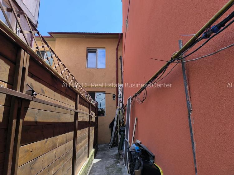 CENTRU - Casa solida cu etaj ,la pret de apartament ! - 18