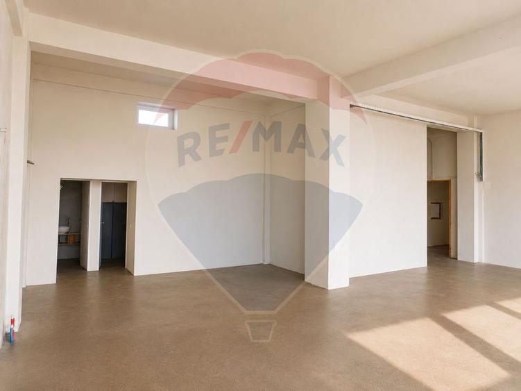 302 mp spatiu birouri, clinică sau showroom, Piața 1 Mai, de inchiriat