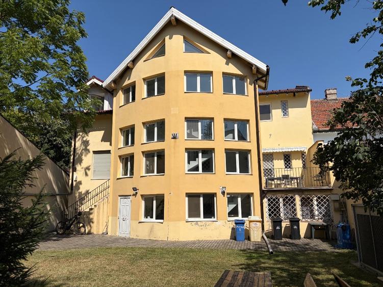 Direct proprietar, inchiriez/vând cladire,casa zona centrala, SAD