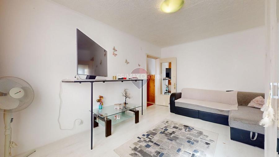 COMISION 0% Apartament cu 3 camere de vânzare, Decomandat, Sacele - 3