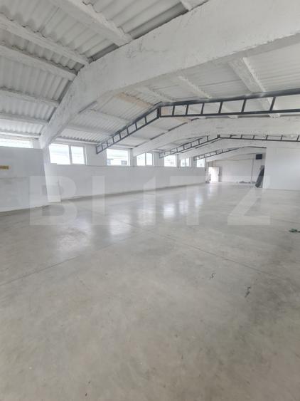 Hala de inchiriat, 254 mp, 4.5 m inaltime, zona Luna de Sus