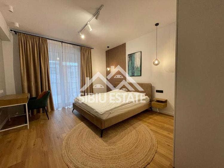 Apartament de LUX de  inchiriat cu 2 camere, parcare mobilat si utilat