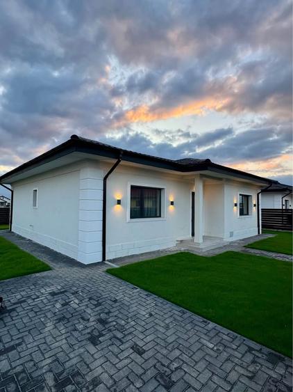 Casa cu 4 camere , Valea Ursului-Vorovesti , pozitie buna