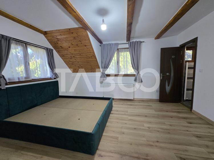 Casa de vacanta noua de vanzare 278 mp curte 855mp Valea Avrigului