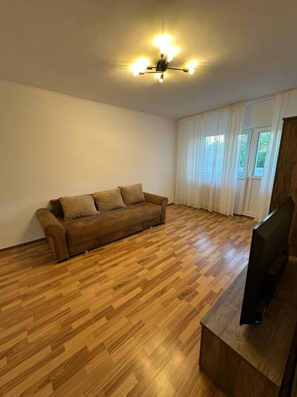 Dristor - Metrou - 3 Camere - 2 Băi - Prima Chirie - Bloc Reabilitat