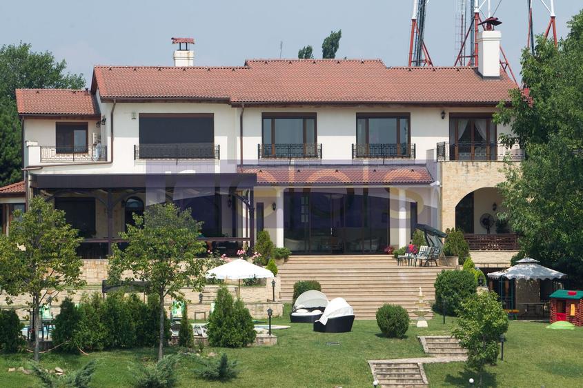 SNAGOV | VILA DE LUX CU 90M DESCHIDERE LA LAC | POZITIE EXCEPTIONALA