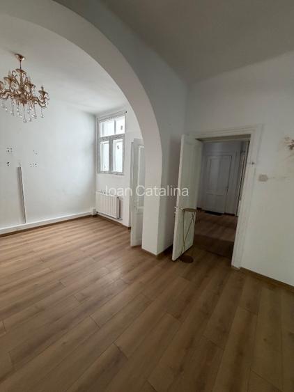 Zona Unirii, apartament parter vila, curat,luminos, linistit,curte - 12