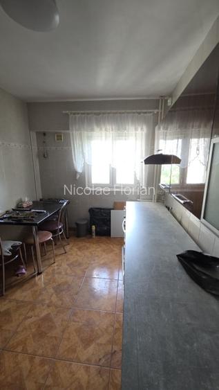 Apartament 4 camere - strada Doamna Ghica - langa Palatul Ghica - 4