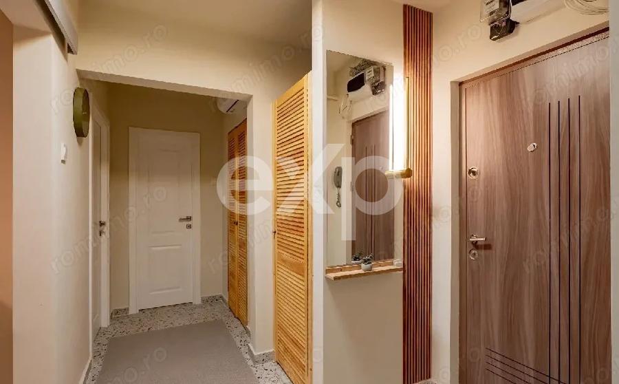 De vânzare apartament 2 camere decomandate, Zona Tic-tac, et. 1/4, Constanta
