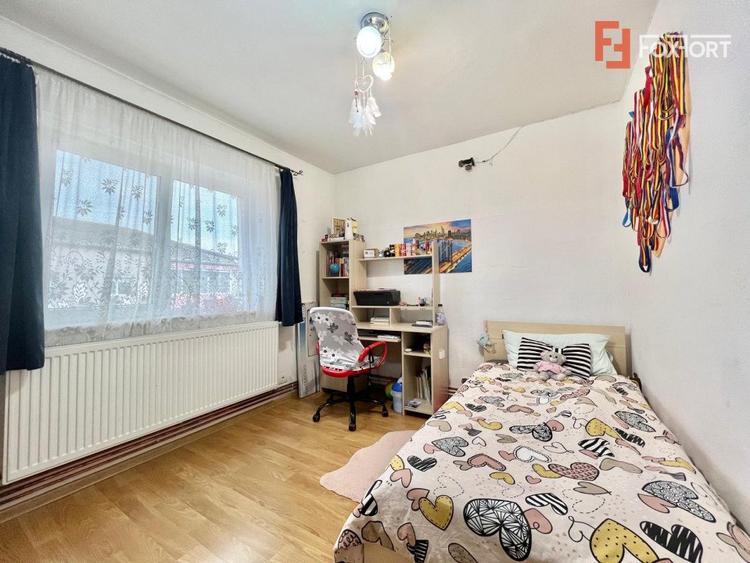 Apartament 2 camere de vanzare, zona Buziasului