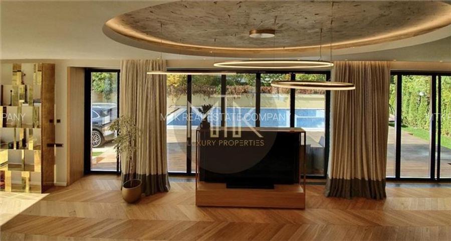 Exclusiv | Vila cu piscina lux -Baneasa I 5 Locuri de parcare