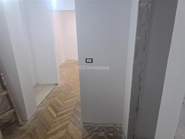 Decomandat cu 2 bai la etajul 2  renovat - 23