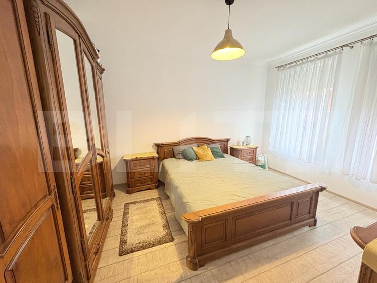 Casă de vânzare 239 mp, teren 5,6 ari,  zona Titulescu