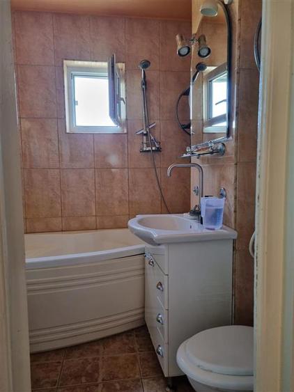 Apartament, 3 camere decomandate, RMB, Bacau.