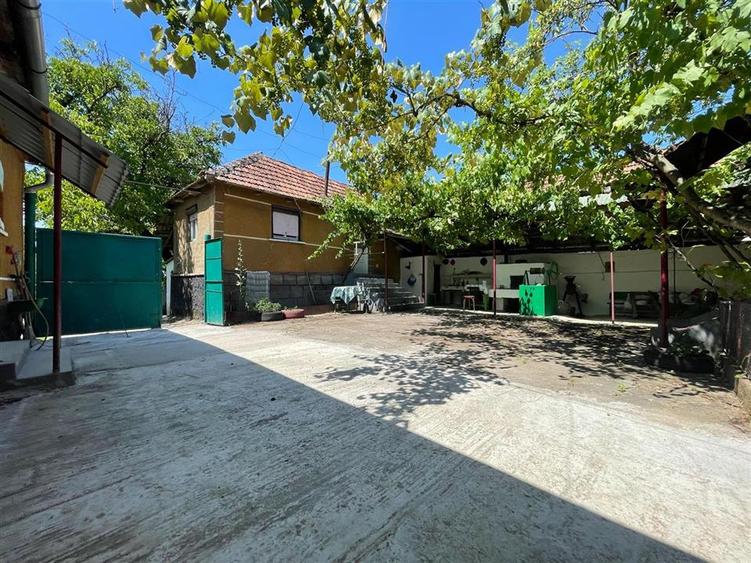 CASA LA TARA | 6770MP TEREN | JOSANI | BIHOR |