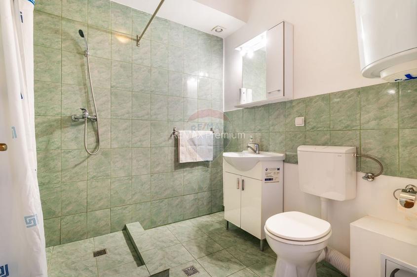 Cabana cu 7 camere de vânzare, 387 mp utili, 1300 mp teren! - 25