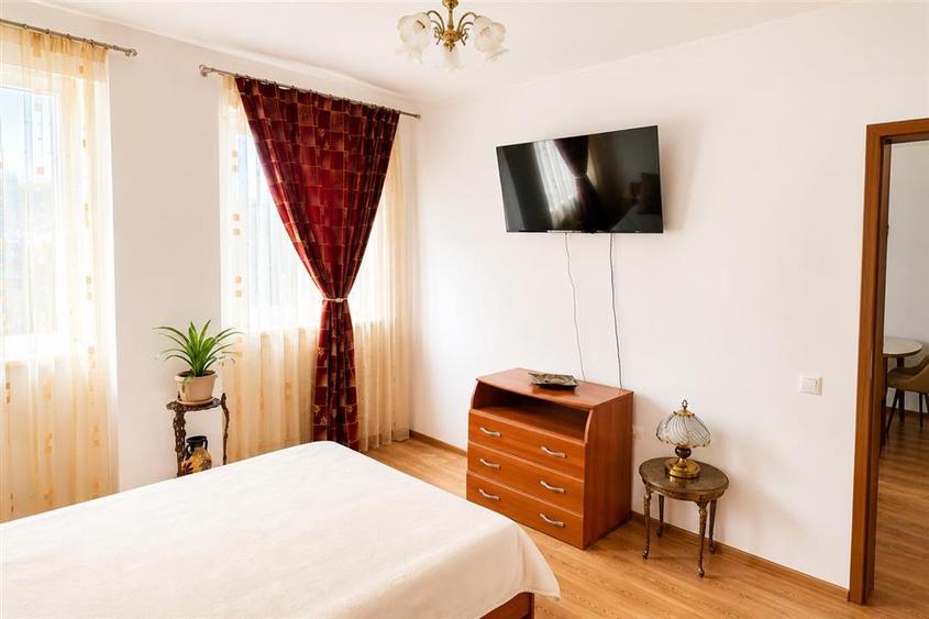 Apartament 2 camere cu 2 balcoane si loc de parcare zona Doamna Stanca