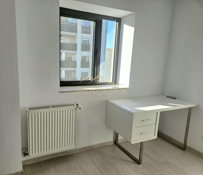 3 Camere | 77 mp Utili | Boxă Inclusă | Piscină & Fitness | Lângă Pădurea Băneas