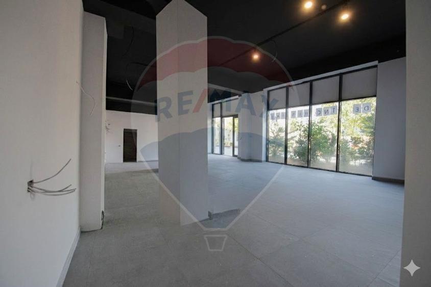 Spatiu comercial de inchiriat 86mp cu vitrina Militari