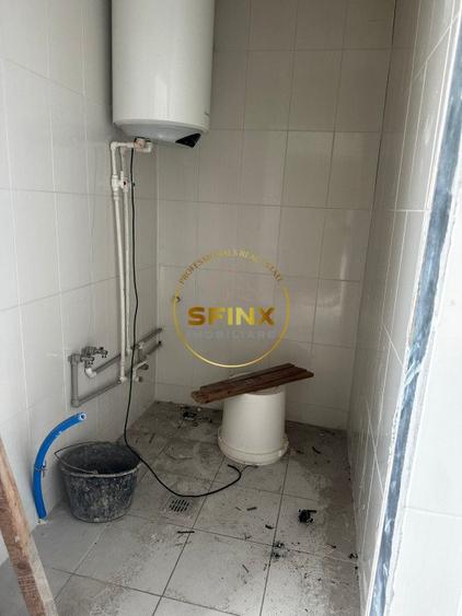 Cladire de vanzare pretabila clinica, birouri zona Decebal