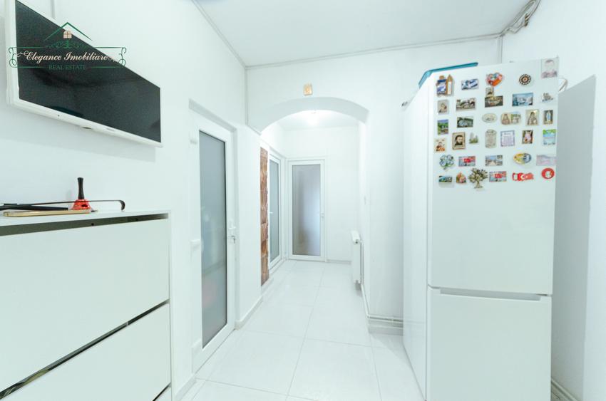 Apartament spatios cu 3 camere +garsoniera separata, zona Ultracentrală, Arad