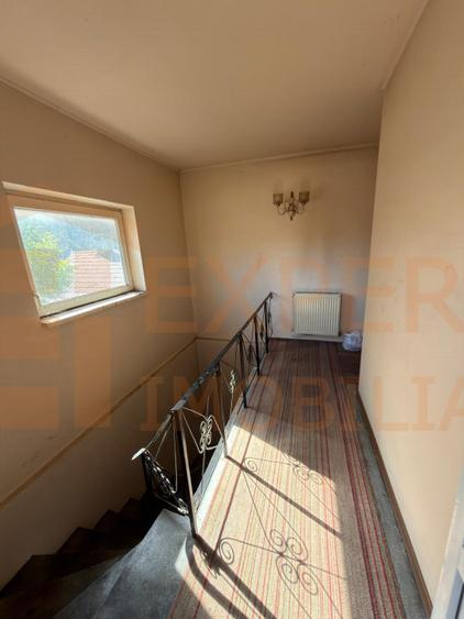 Casă P+1 de vânzare, 4 camere, aproape de centru, ideală pentru locuit