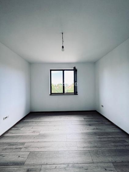 AV700 Duplex 5 camere, Chisoda, la asfalt, zona linistita, P+1E - 6