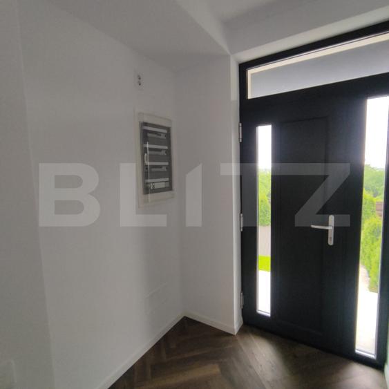 Reședință 130 mp, teren 432 mp, zona Bârnova