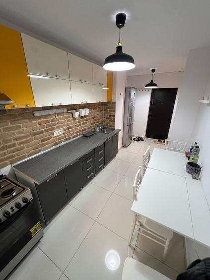 Proprietar, 2 camere decomandat, 56 mp, Aleea Brașoveni – Lacul Tei
