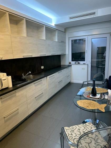 Apartament de inchiriat 5 camere - zona BANEASA.