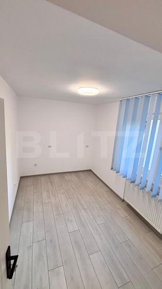 Apartament 3 camere, 48 mp, renovat complet - zona Dambu Pietros