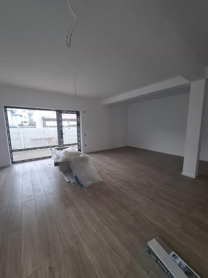 Duplex spatios