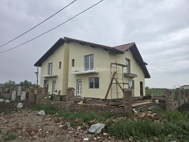 Duplex 4 camere/2bai - 90mp/utili - 147.000E - 2