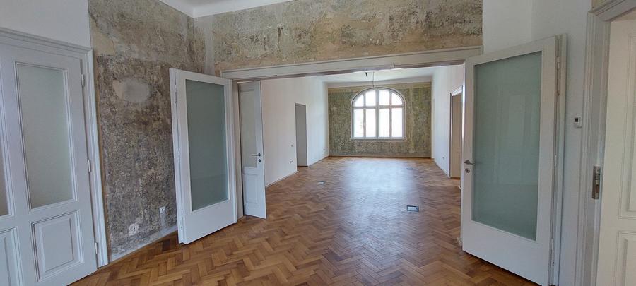 Imobil comercial de vanzare ultracentral!