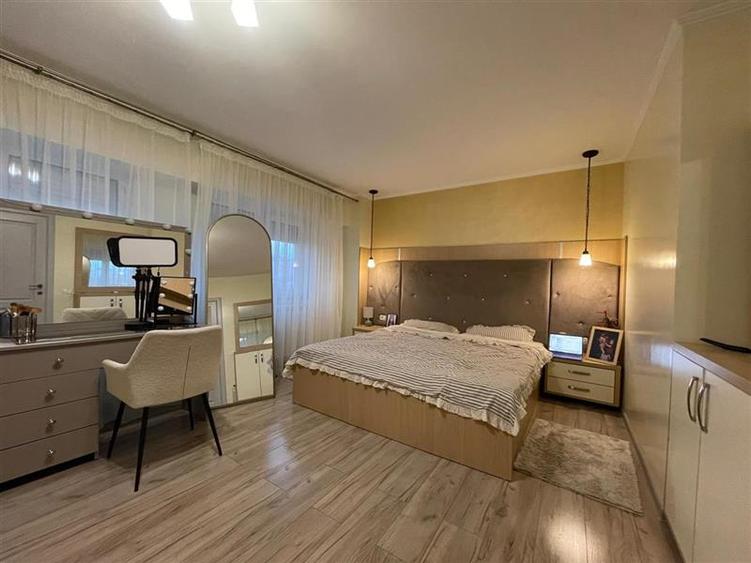 Apartament 3 camere de vanzare zona ultracentrala Tulcea