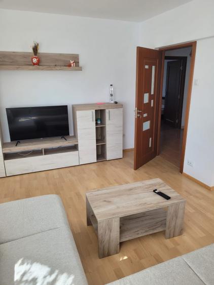Particular-proprietar inchiriez apartament metrou Aurel Vlaicu Aviatiei