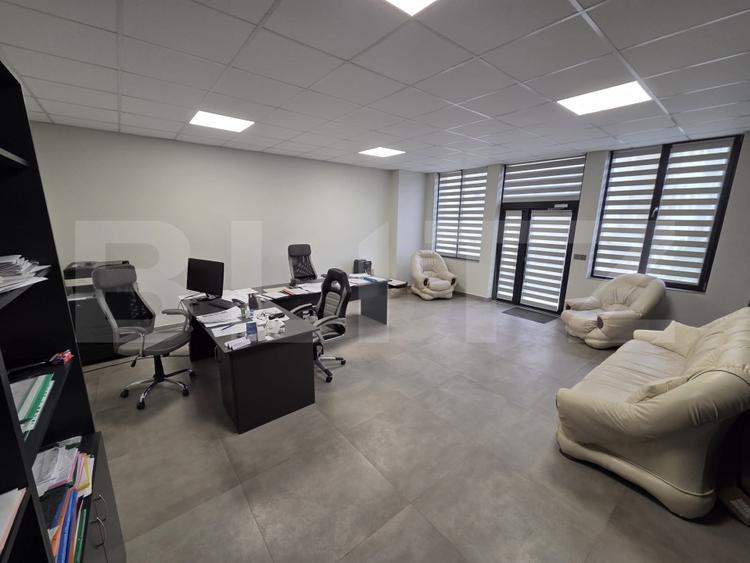 Spatiu de birou 3 incaperi, 88 mp - Zona Porolissum