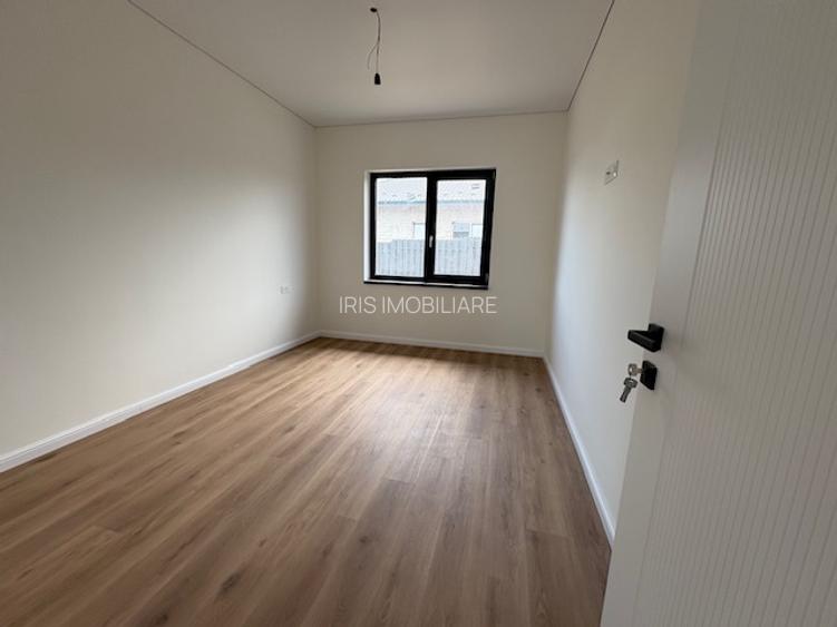 Locuinta premium! Casa single,4 camere,2 bai,teren 450mp,view superb! - 4