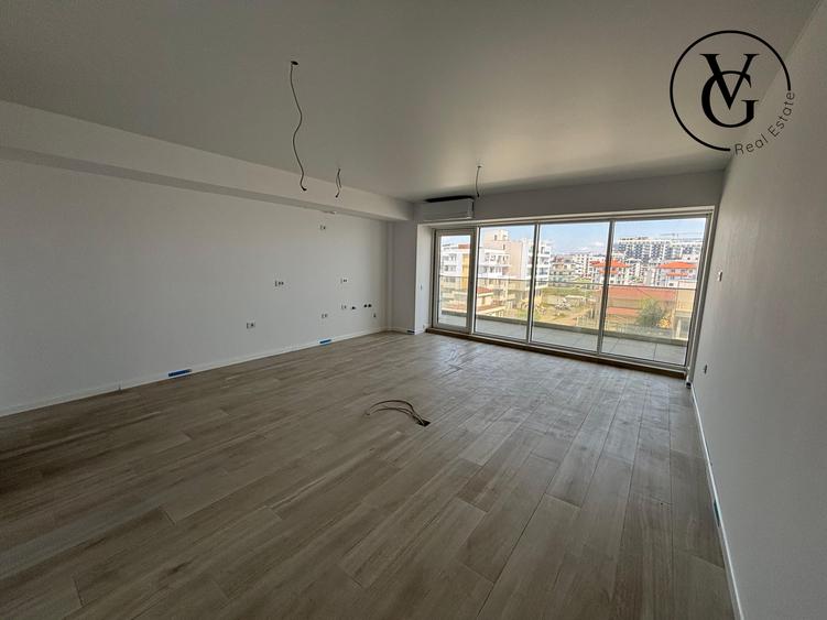 Studio | Aqua Cullinan | Mamaia Nord - vedere laterala catre mare