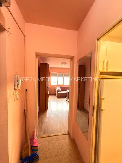 Ap. 2 camere , etaj  intermediar - Gh. Lazar - 3