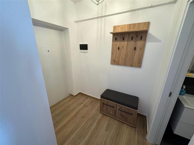 Apartament de inchiriat cu vedere spre LAC